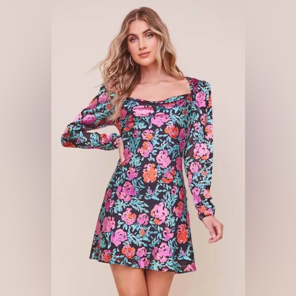 NWT ASTR The Label Miriam Long Sleeve Floral Dress SOLD OUT ONLINE